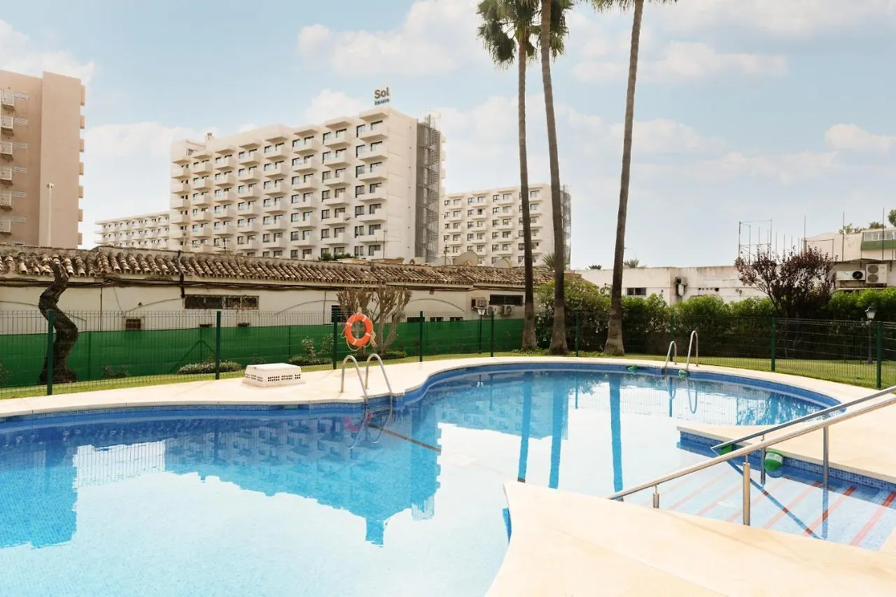 Lovely Apartment Next To The Beach Торремолинос